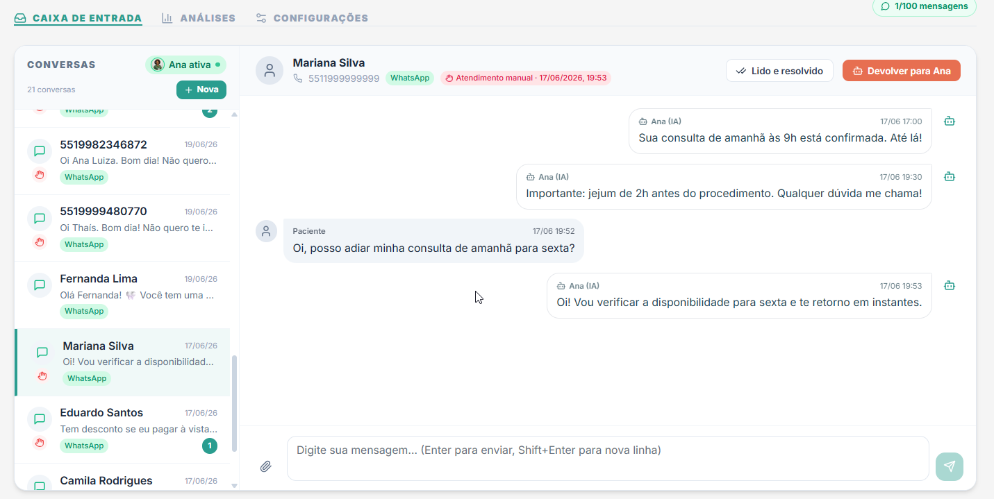 Conversa em atendimento manual mostrando a pílula rósea Atendimento manual com o nome do atendente e o botão Devolver para Ana